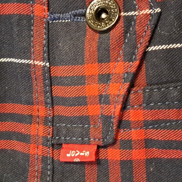 NEW! Levis plaid jacket. - Picture 5 of 7